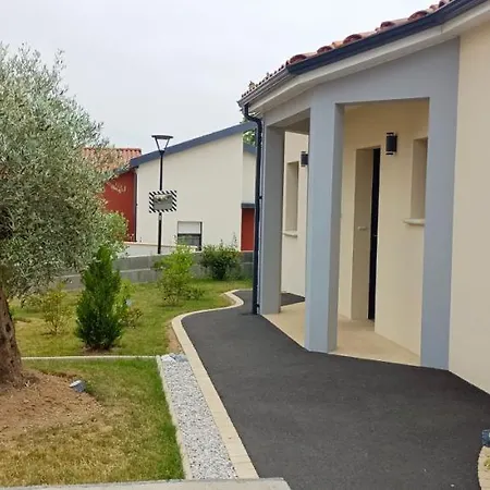 D'hote La Paisible Bed and breakfast Treize-Vents