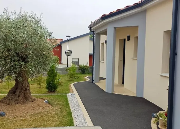 D'hote La Paisible Bed & Breakfast Treize-Vents